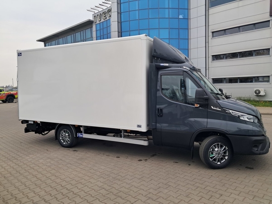 IVECO Daily 35S18HA8 KONTENER