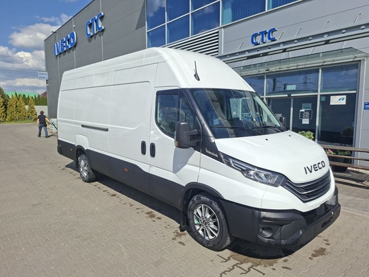 IVECO Daily 35S18A8 V FURGON