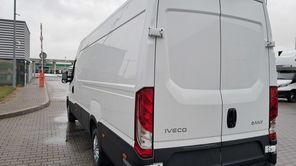 IVECO Daily 35S18A8 V FURGON