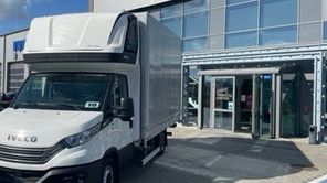 IVECO Daily 35S18A8 KURTYNA