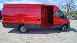 IVECO Daily 35C21 FURGON