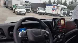 IVECO Daily 35S18 V FURGON