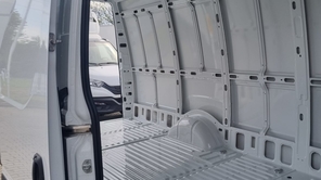 IVECO Daily 35S18HA8V FURGON