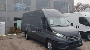 IVECO Daily 35S18 V FURGON